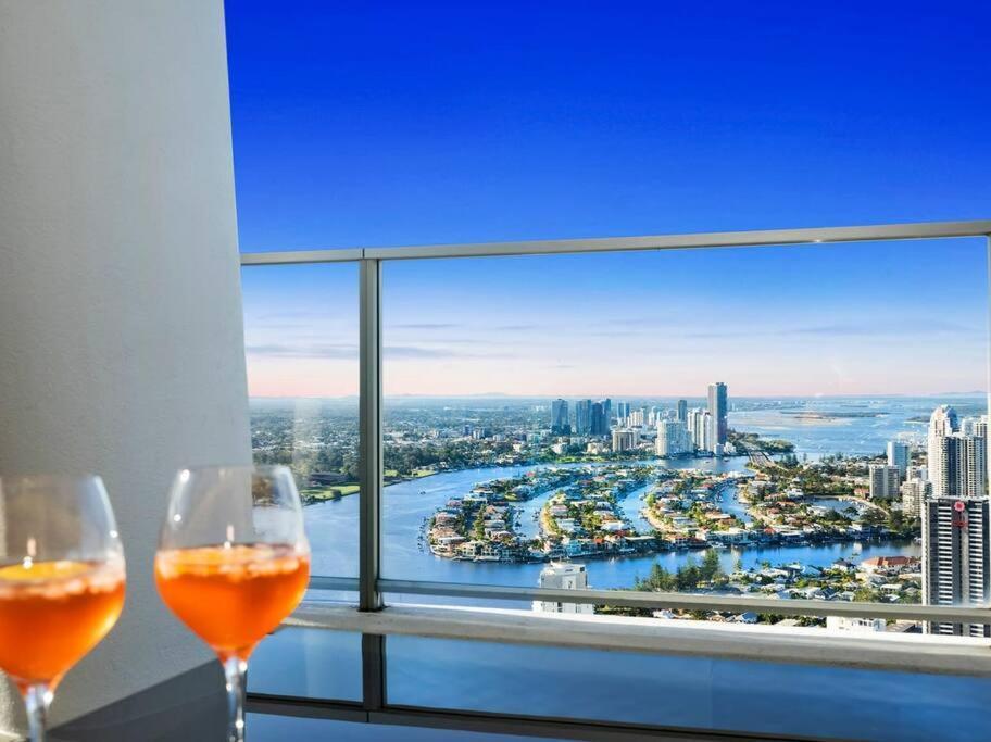 Exclusive Circle On Cavil Sub-Penthouse Luxury Apt - Hosted By Coastal Letting โกลด์โคสต์ ภายนอก รูปภาพ