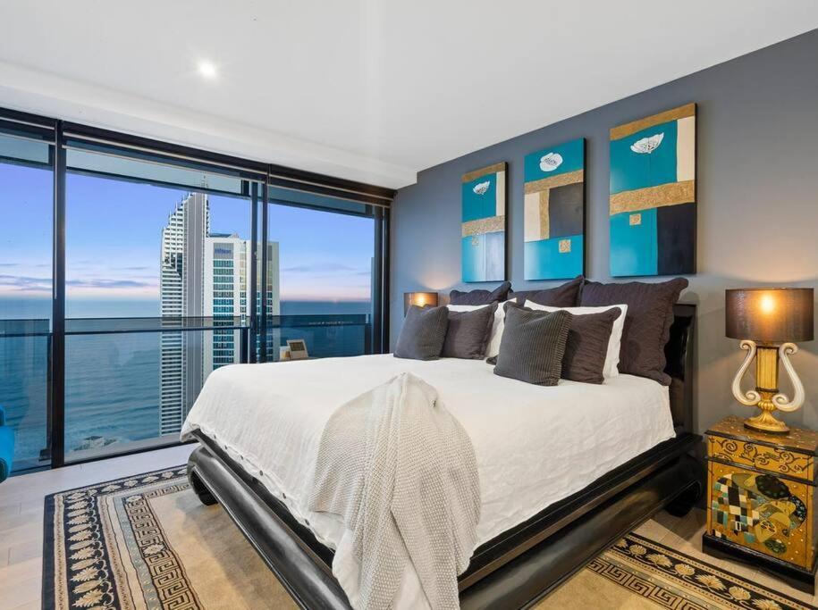Exclusive Circle On Cavil Sub-Penthouse Luxury Apt - Hosted By Coastal Letting โกลด์โคสต์ ภายนอก รูปภาพ